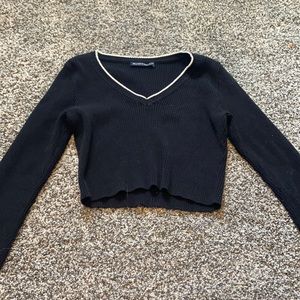 black cropped sweater from brandy melville